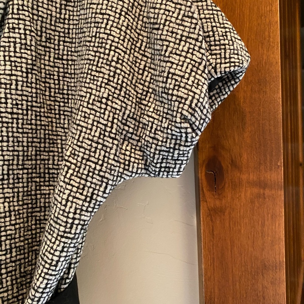 Dressy Lady Jacket - Picture 3 of 6